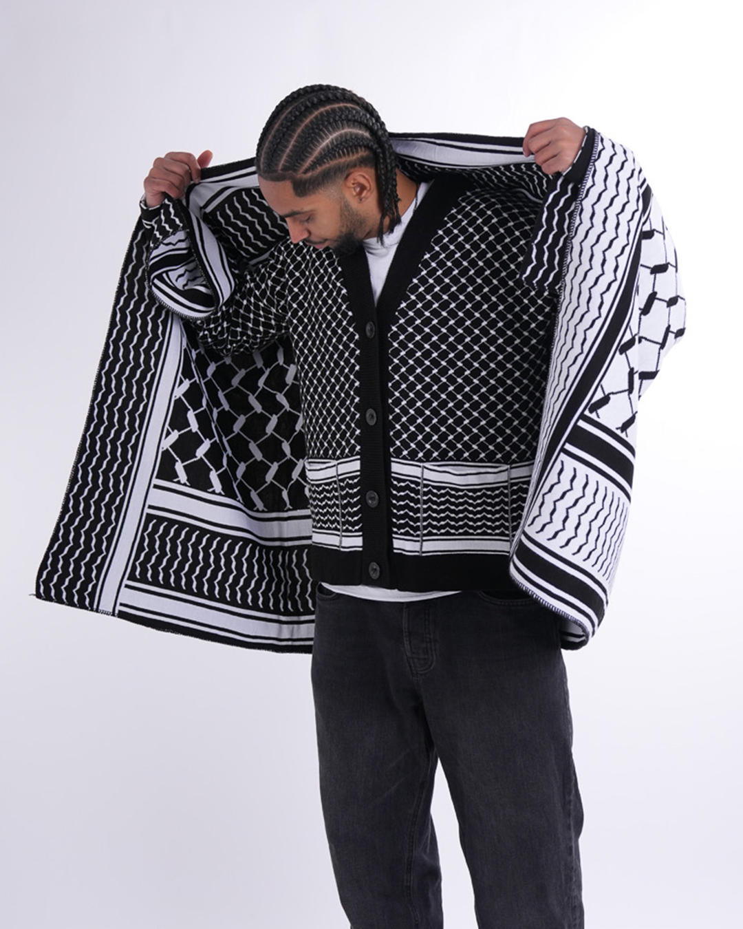 Keffiyeh Black Knitted Blanket