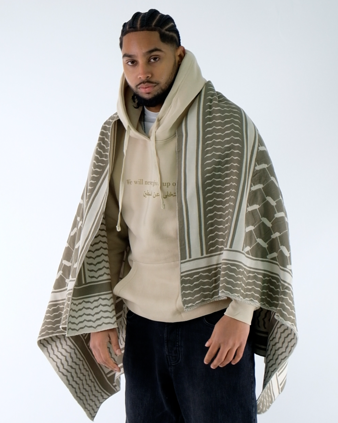 Keffiyeh Beige Knitted Blanket